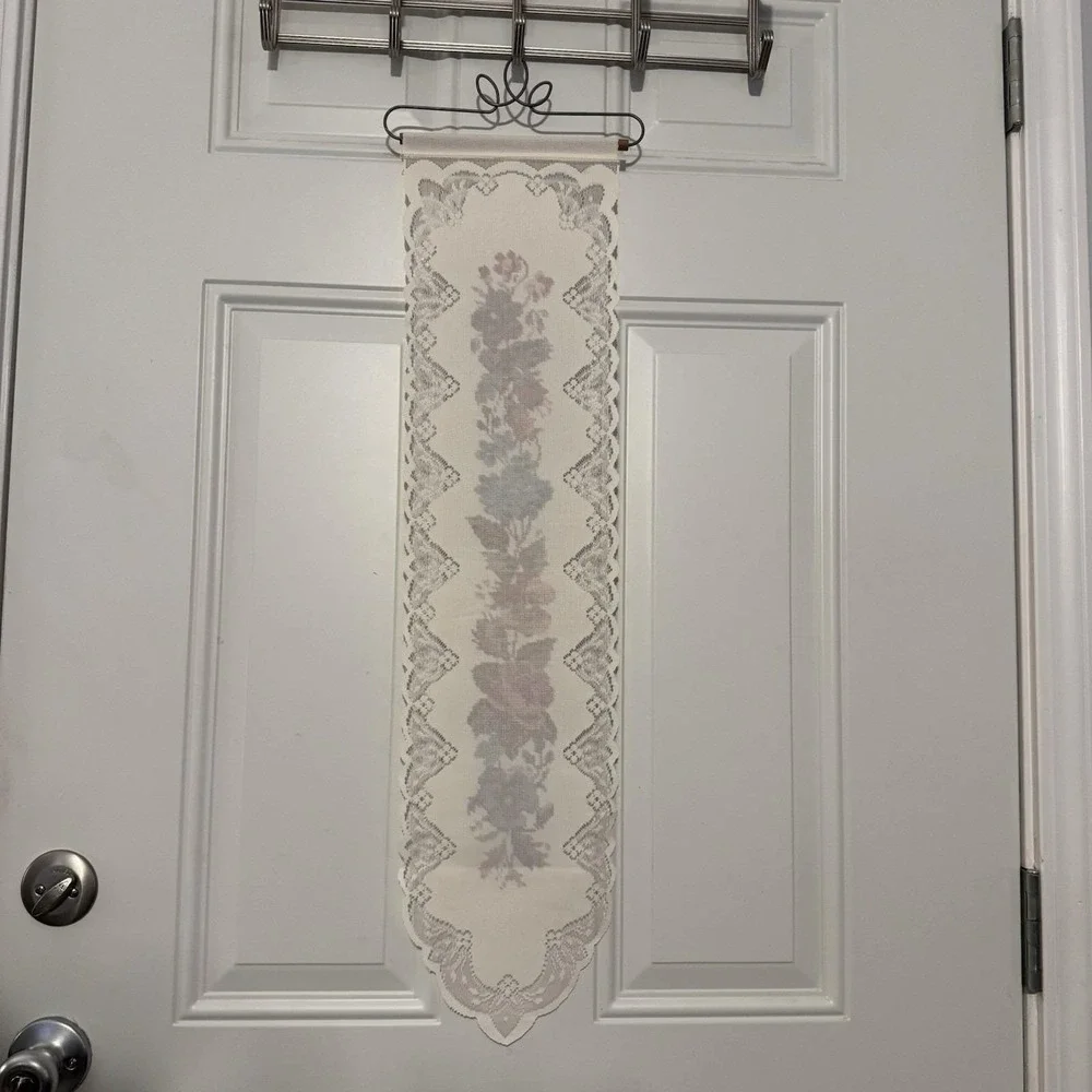 Vertical Wall Hanging Tapestry With Floral Design